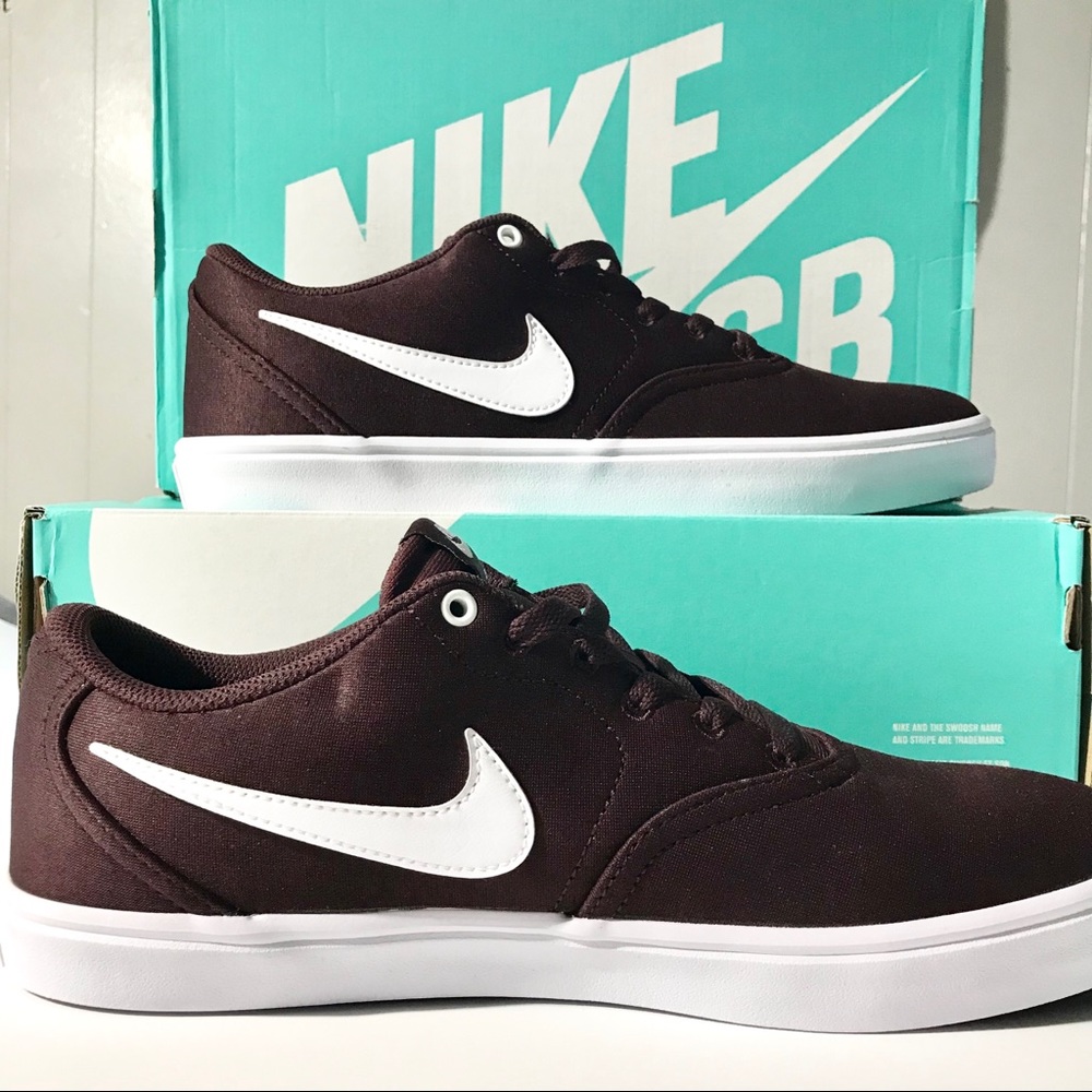 NIKE SB Check Solarsoft Men’s Skate Shoes